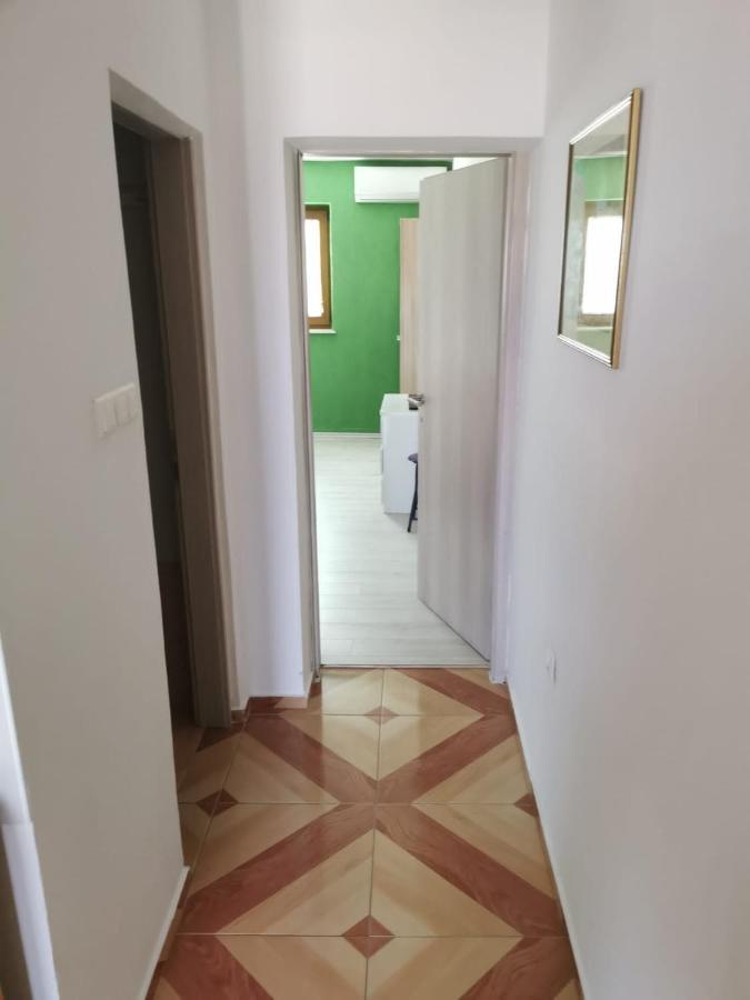 Guarda Alla Vita Njivice Εξωτερικό φωτογραφία